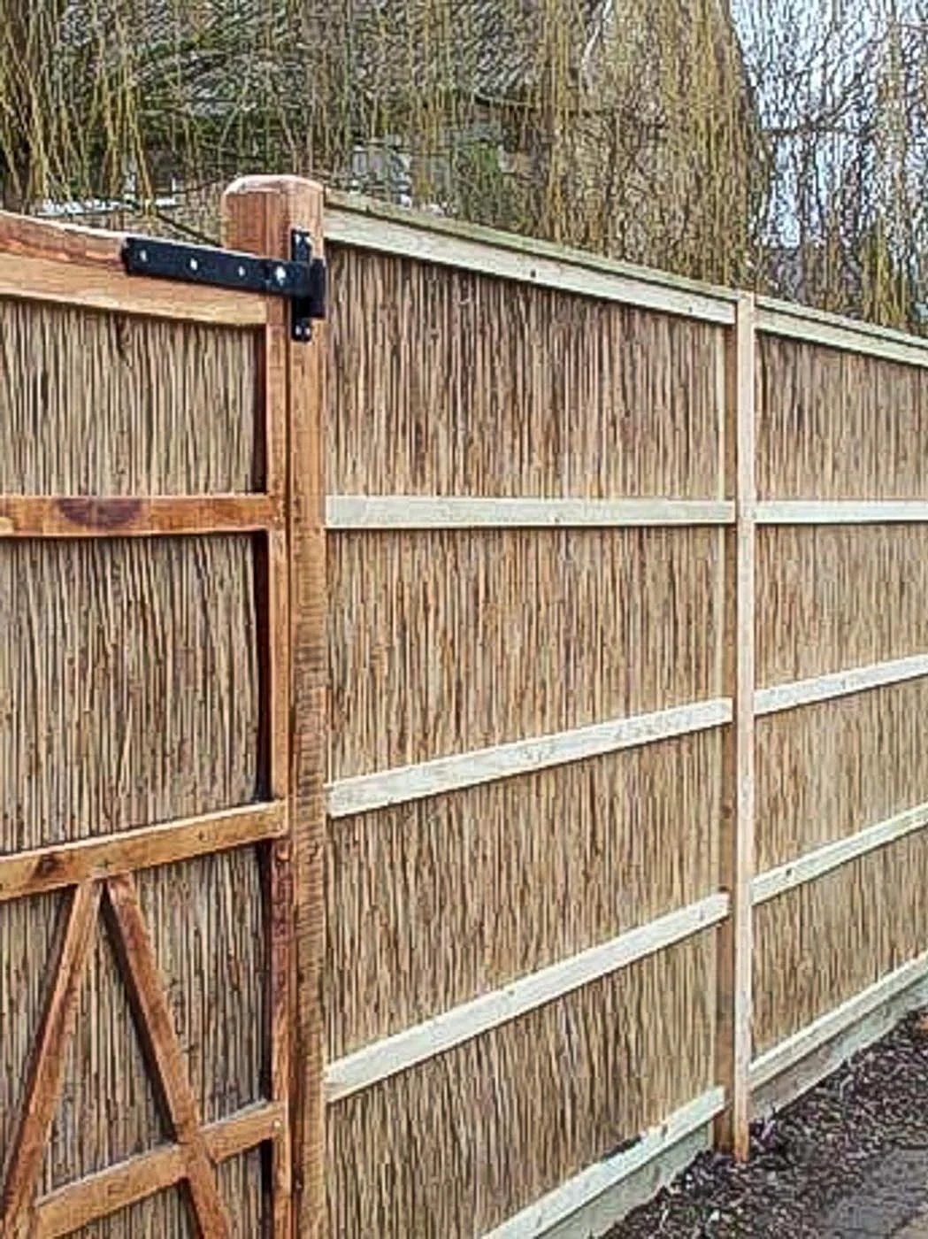 Schilfmatten im Garten: Zaun, Schatten und Raumteiler
